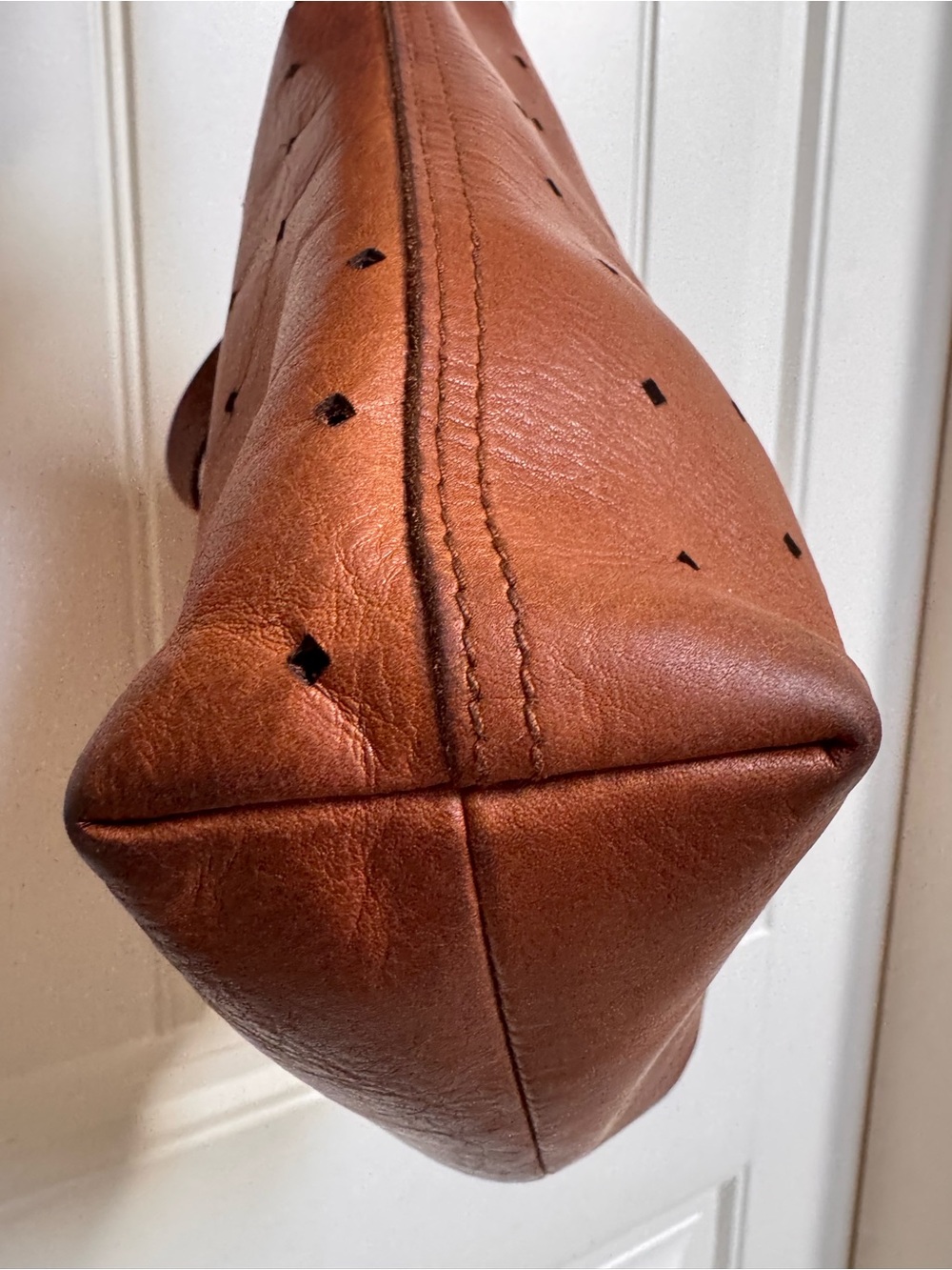 Madewell Transport Leather Crossbody Bag with Perforated Geo-Holepunch 11”x9”x3” - Picture 5 of 10